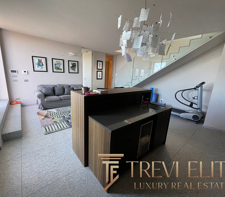 villa na ozere madzhore31