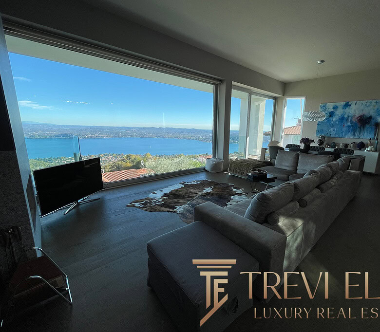 villa na ozere madzhore34