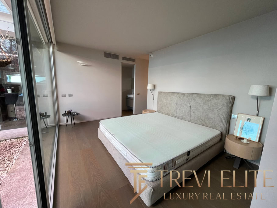 villa na ozere madzhore49