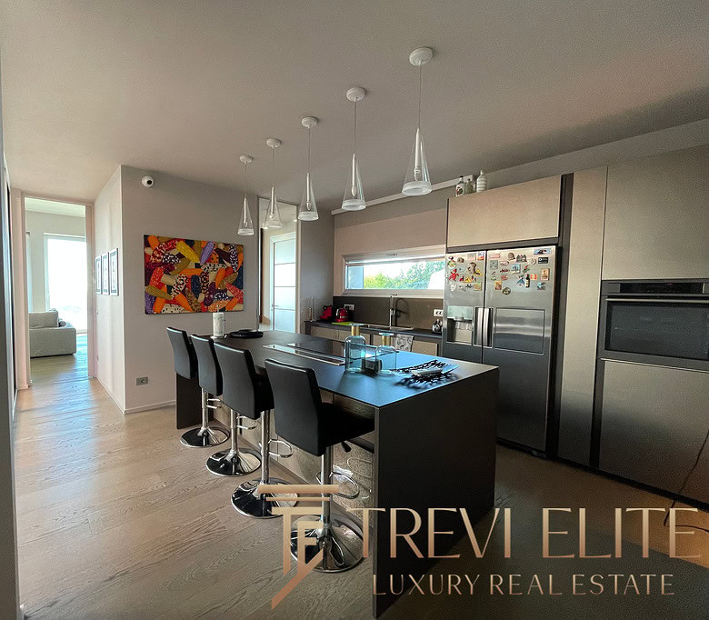 villa na ozere madzhore53