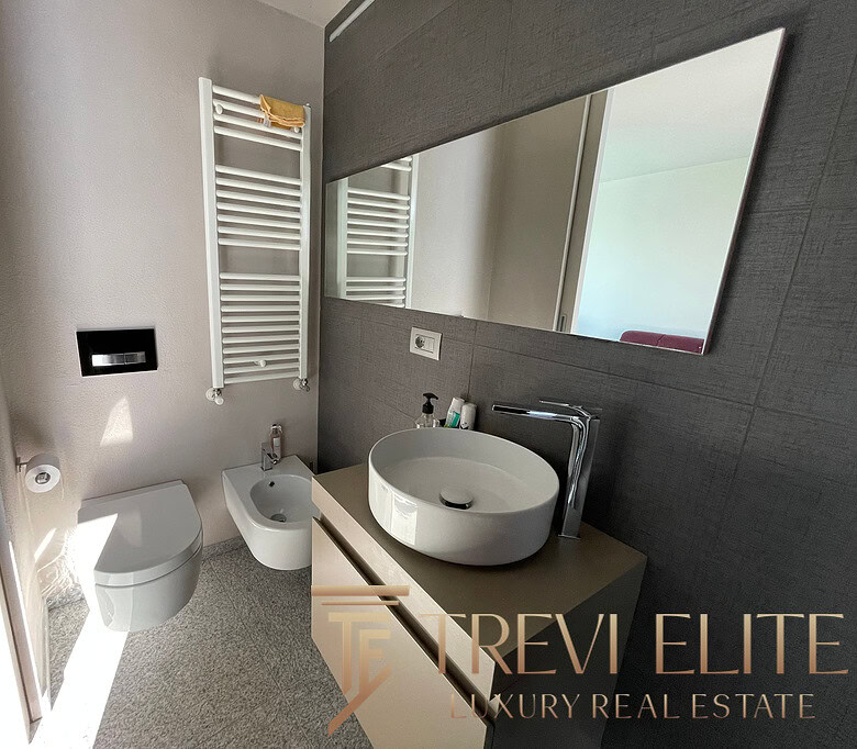 villa na ozere madzhore6