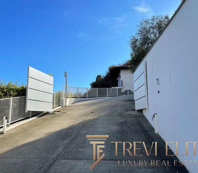 villa na ozere madzhore61