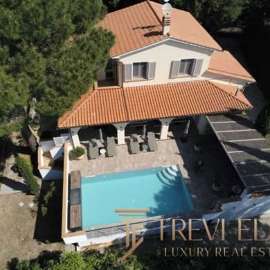villa v toskane s vidom na more i bassejnom (11)