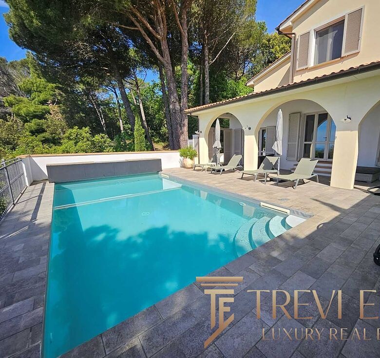 villa v toskane s vidom na more i bassejnom (15)