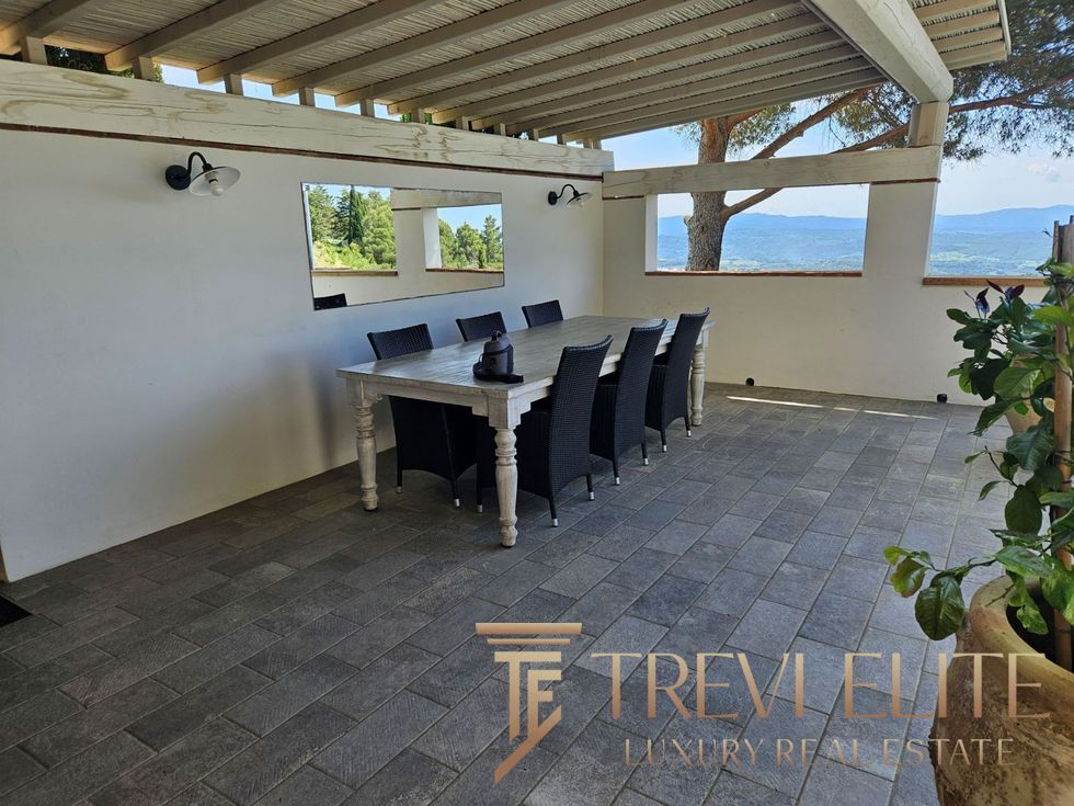 villa v toskane s vidom na more i bassejnom (20)