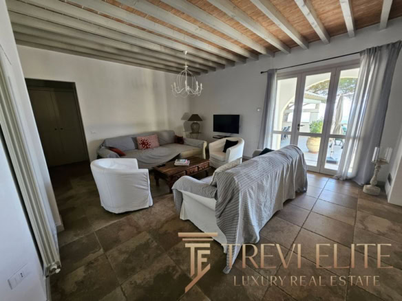 villa v toskane s vidom na more i bassejnom (21)