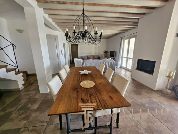 villa v toskane s vidom na more i bassejnom (25)