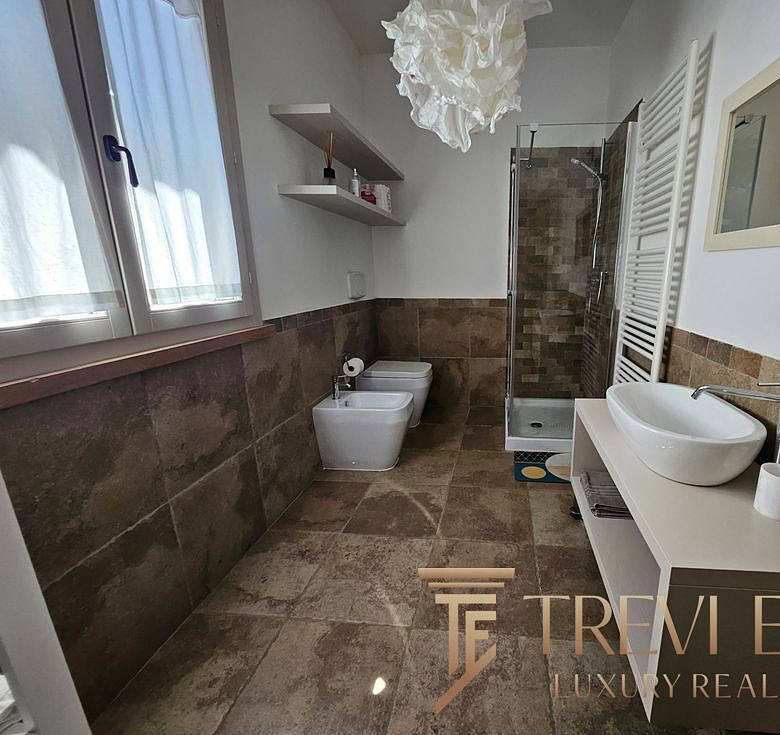 villa v toskane s vidom na more i bassejnom (4)