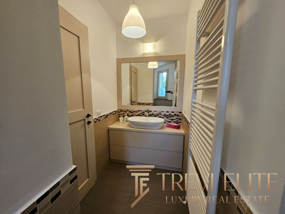 villa v toskane s vidom na more i bassejnom (7)