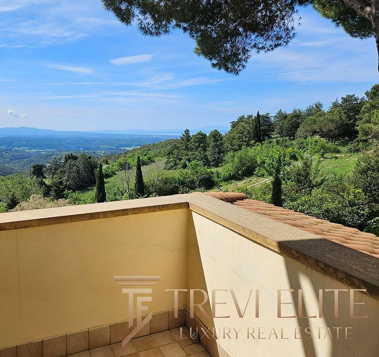 villa v toskane s vidom na more i bassejnom (9)