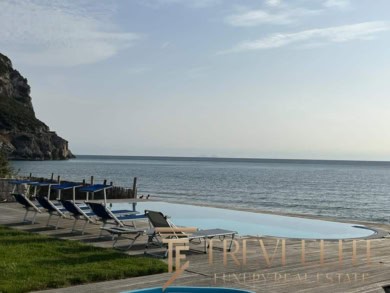 villa u plyazha s basseinom sabaudia (15)