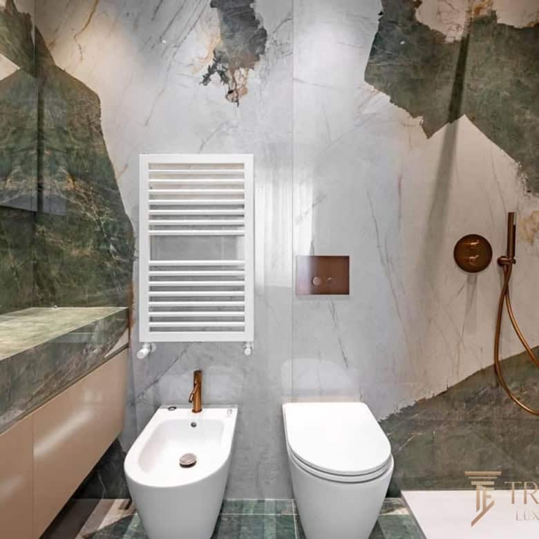 apartment campione ditalia bathroom 1