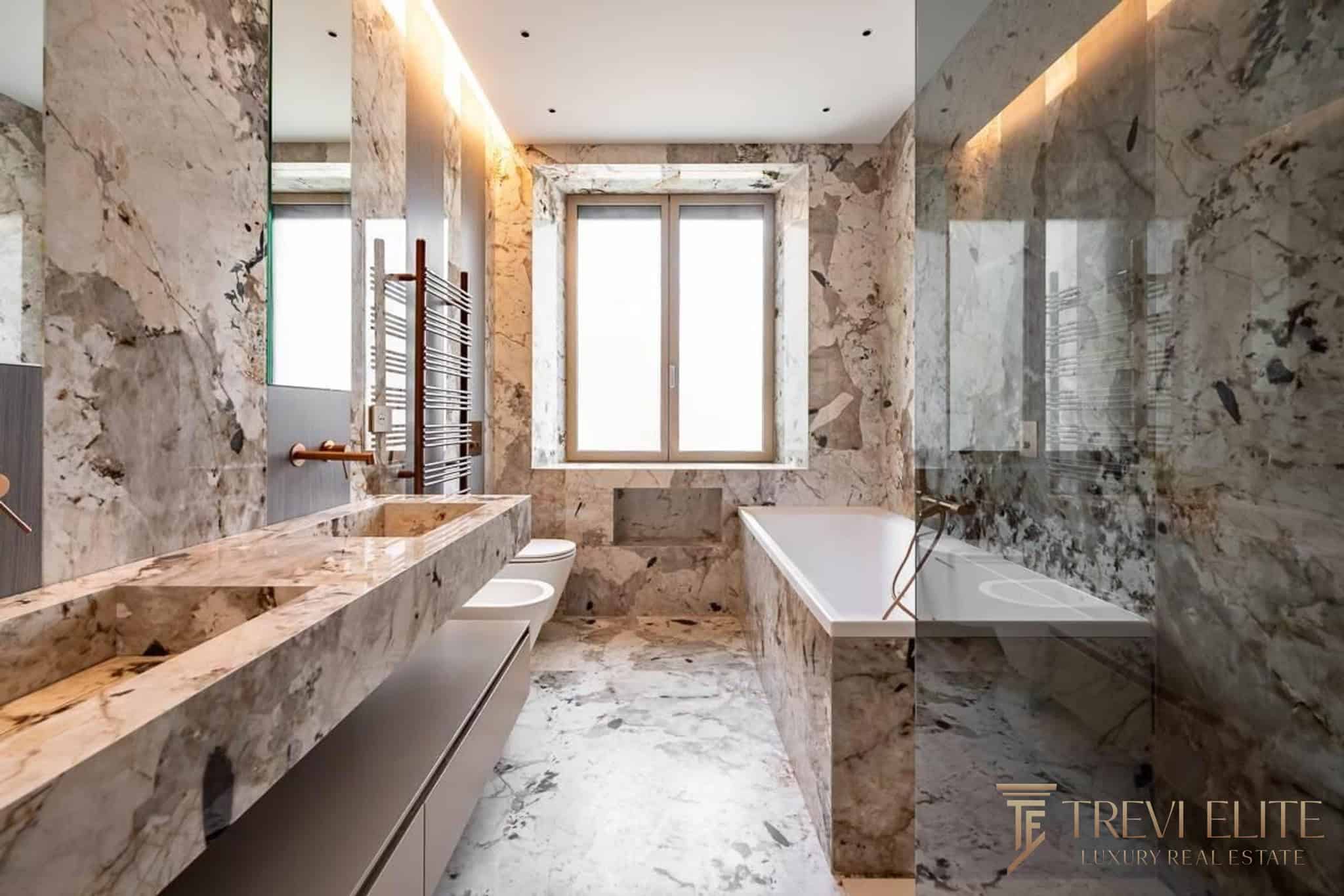apartment campione ditalia bathroom 3