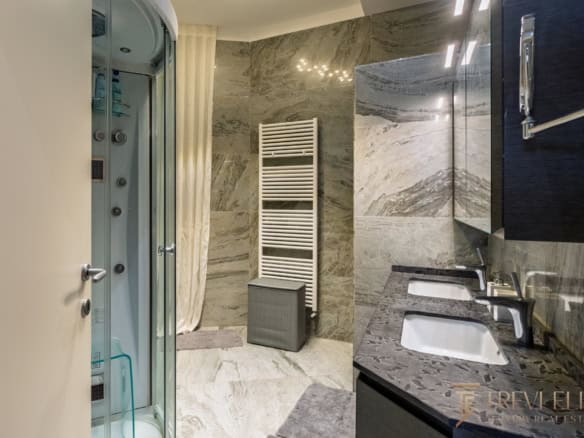 apartment campione d'italia photo 16