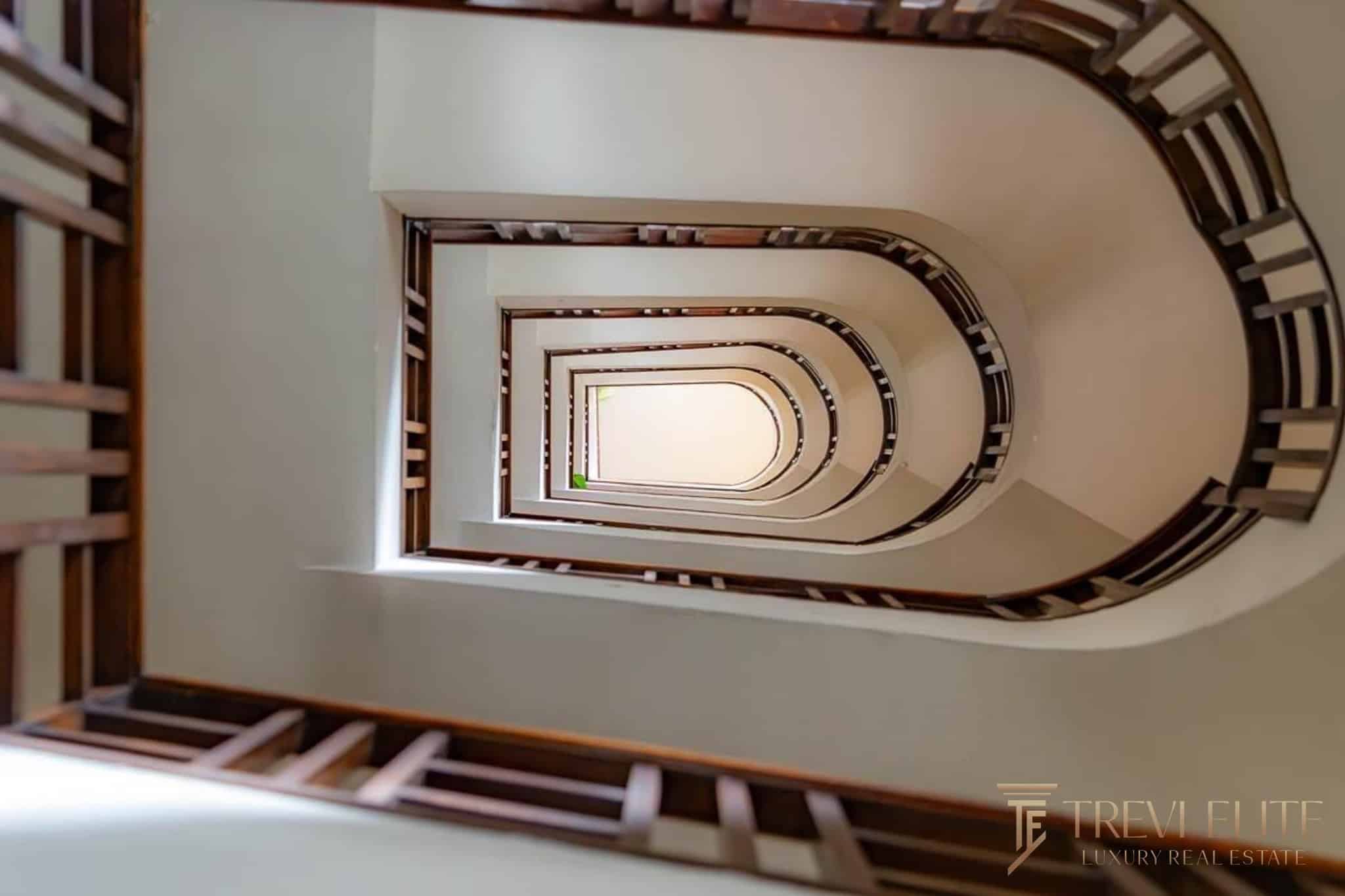apartment campione ditalia staircase 1