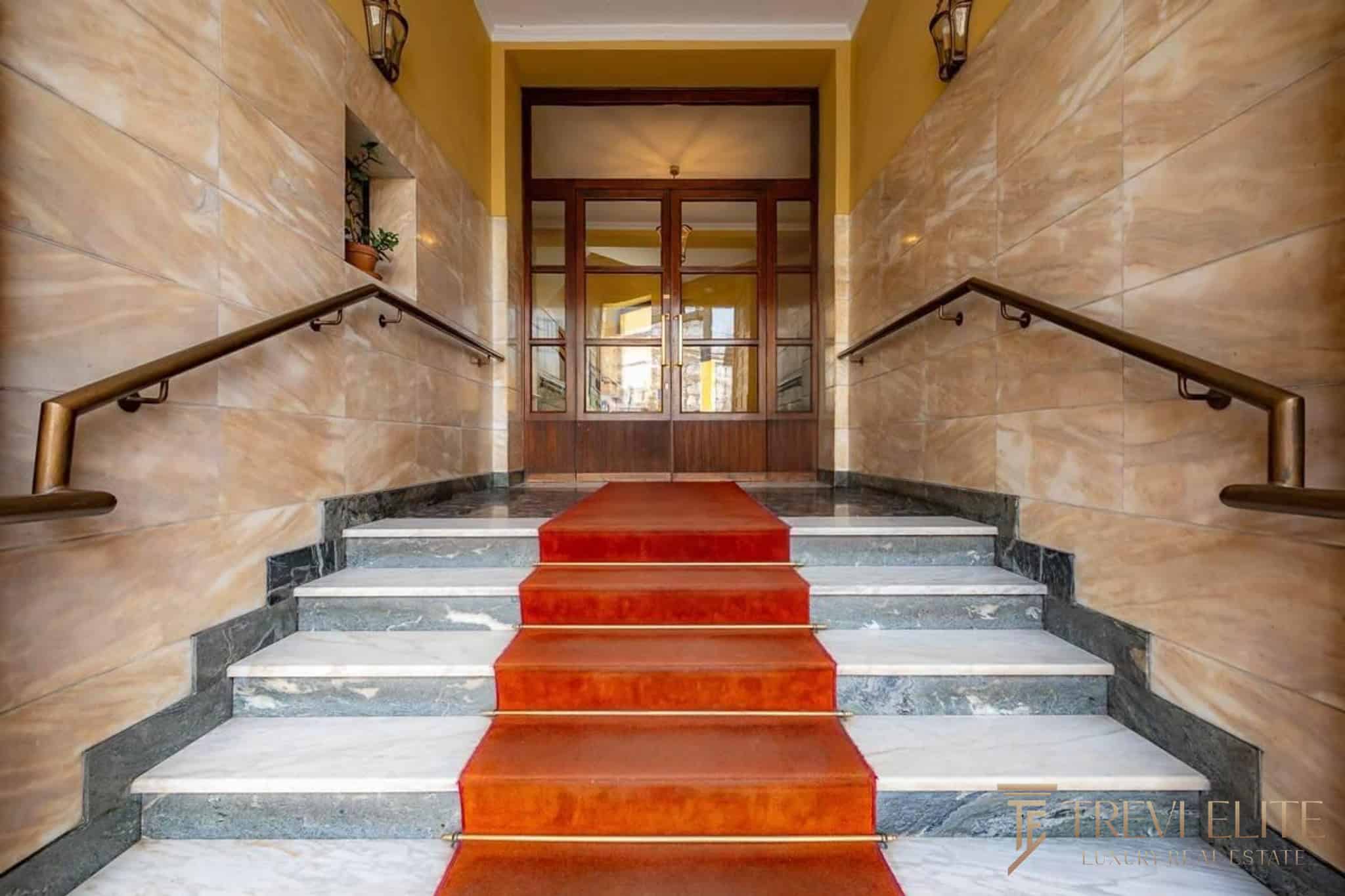 apartment campione ditalia staircase 3