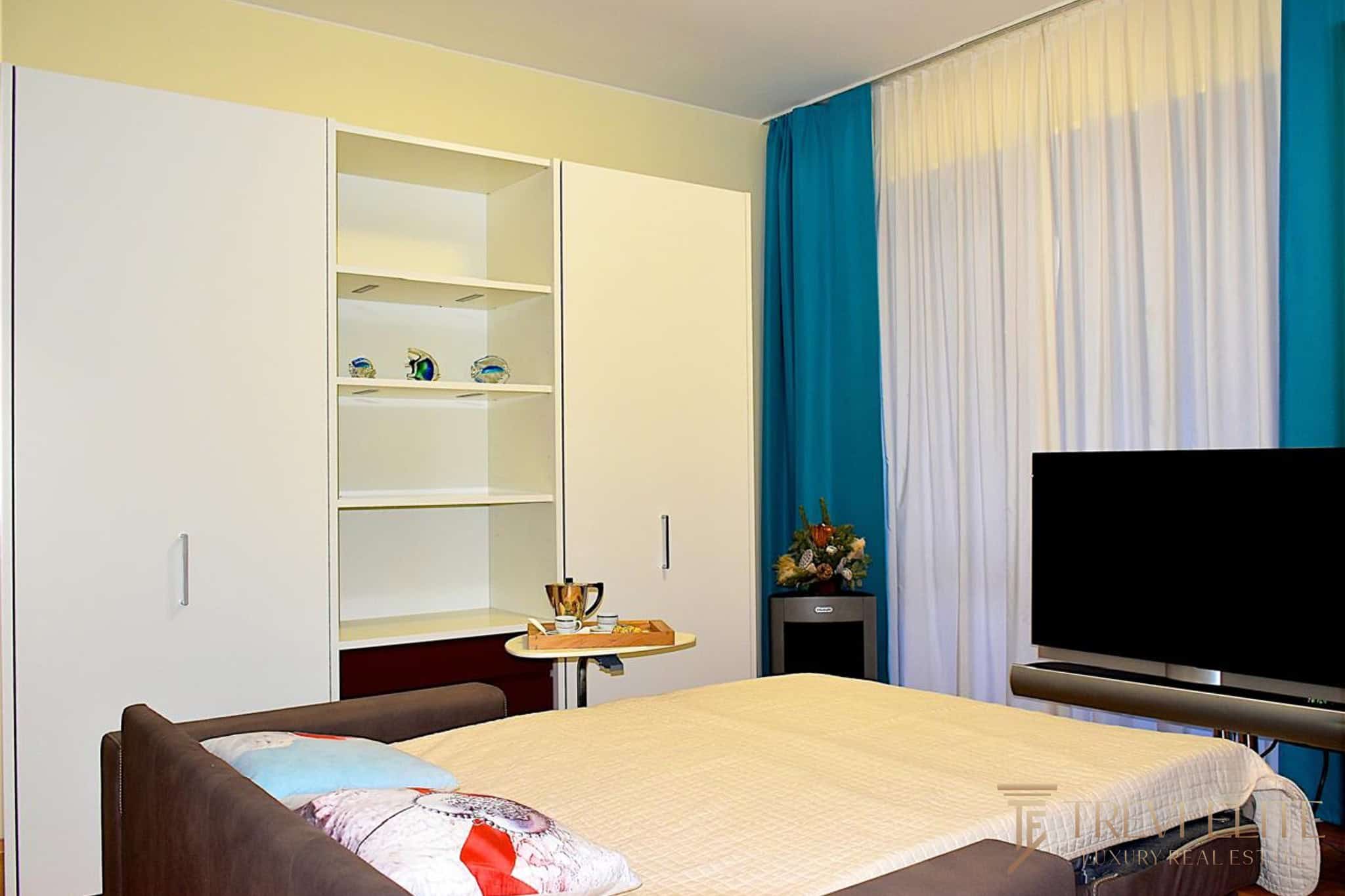 apartment rome bedroom 3