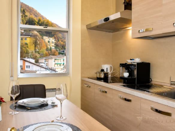 apartment rome kitchen 1