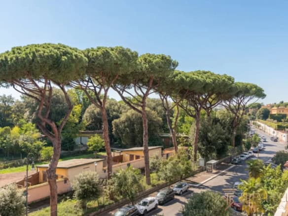 villa axa corridor 1
