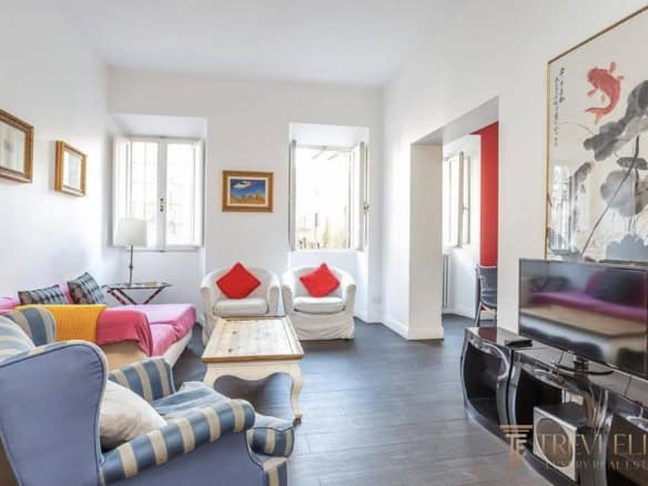 property roma living room