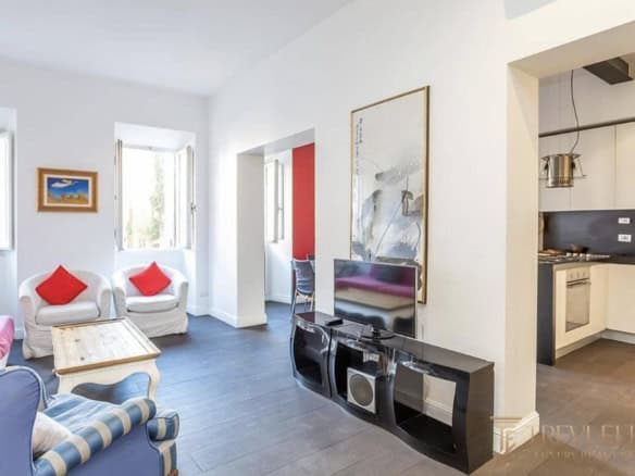 property roma living room 3